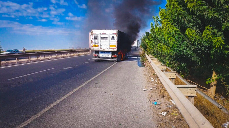 Durup Dururken Alev Aldı