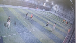 Edremit Canisi Halı Sahada Ateş Açtı