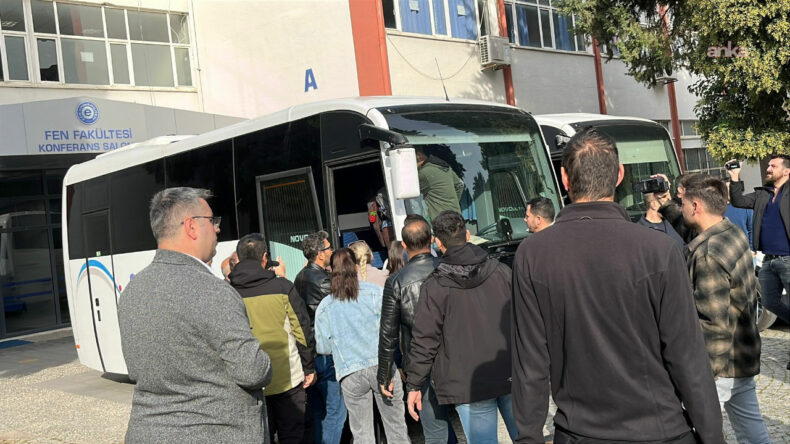 Ege Üniversitesi'nde Öğrencilere Gözaltı Uygulandı