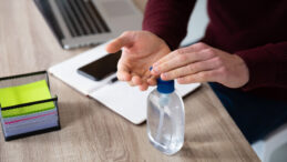 El Dezenfektanlarında Kanser Riski: Etanol Üzerine Yasak Tartışmaları