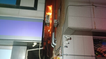 Hamam B&ouml;ceğini Yok Etmeye &Ccedil;alışan Kadın Evi Ateşe Verdi