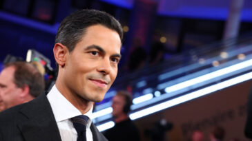 Hollanda'daki Se&ccedil;imlerde Liberal Demokratlar Zafer Elde Etti