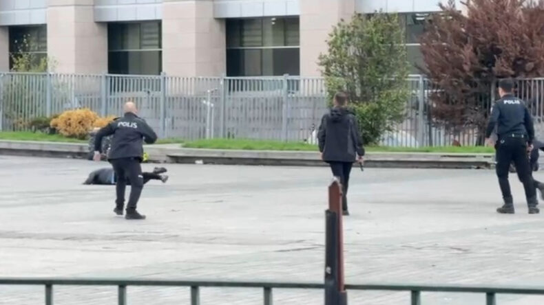 İstanbul Adalet Sarayı'nda İntihar Girişimi