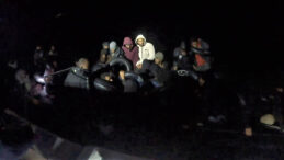 İzmir Açıklarında 43 Göçmen Kurtarıldı