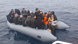 İzmir'de Onlarca Göçmen Yakalandı