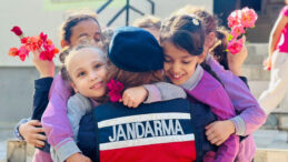 Jandarma Kız Çocuklarını Unutmadı