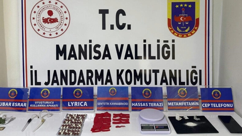 Jandarma Uyuşturucu Tacirini Suçüstü Yakaladı