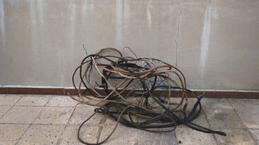 Kablo Hırsızları Yakalandı