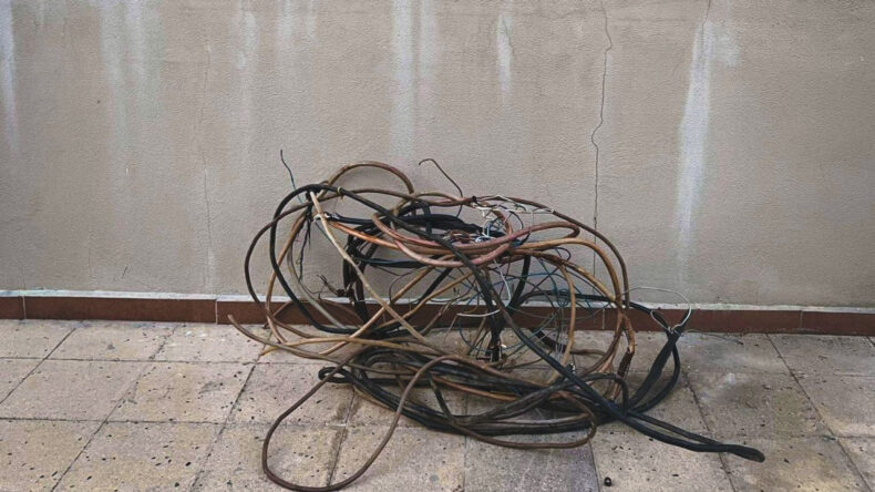 Kablo Hırsızları Yakalandı