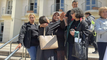 Kadını öldürdü, annesini hapishaneden tehdit etti