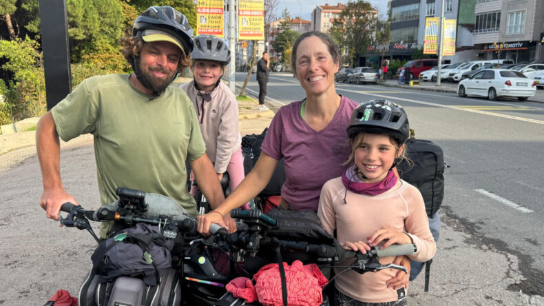 Kanadalı Rembeault Ailesi 15 Aydır Yollarda: &ldquo;T&uuml;rkiye Bizi B&uuml;y&uuml;ledi&rdquo;