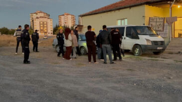 Kar Maskeli Saldırı! Baba ve Oğul Hedef Alındı