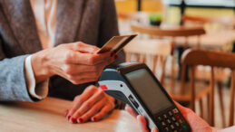 Kartlı Ödemeler Eylül Ayında 2,2 Trilyon Liraya Yaklaştı