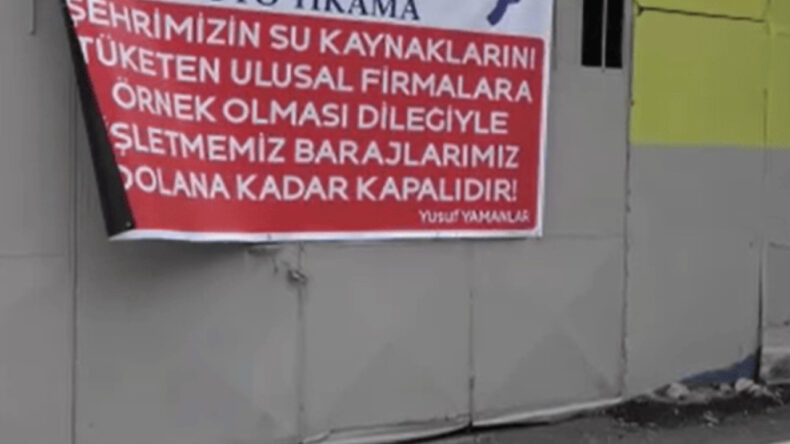 Kepenkleri indirdi: Barajlar dolana kadar açmayacağım