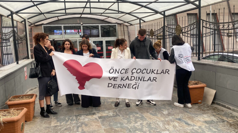 Kızı ve Torununu Sokakta Öldüren Zanlının Adres Bilgisi Nereden Geldi?