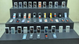 Kocaeli'de 3 Milyon TL Değerinde Kaçak Telefonlar Ele Geçirildi