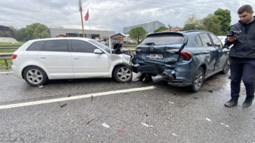 Kocaeli&rsquo;de Zincirleme Kaza: 5 Yaralı