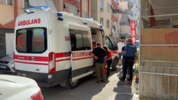 Komşular Arasında Bıçaklı Kavga: 1 Kişi Yaralandı