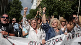 Komşuyu Karıştıran Çalışma Saati Yasası Kabul Edildi