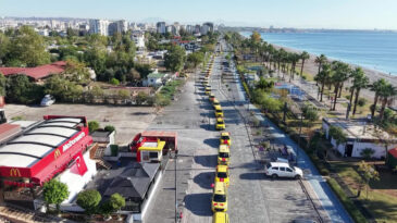 Konyaaltı'nda Taksicilerle "Cumhuriyet Konvoyu"