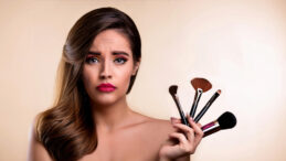 Kozmetik Sektöründe Büyük Satın Alma