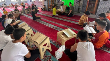 Kur'an Kurslarında Bu Yaz 2.5 Milyon &Ccedil;ocuğa Eğitim Verildi