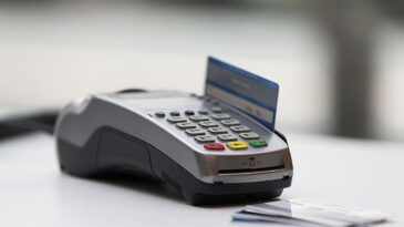 Laleli'de Milyar TL'lik POS Dolandırıcılığı