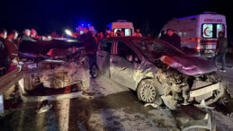 Lastik Değiştirirken Kaza: 4 Kişi Yaralandı