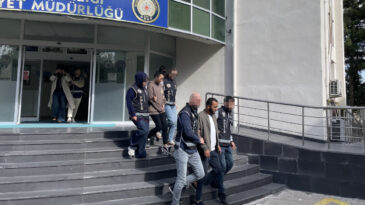 Makinelerin İ&ccedil;ine 61 Kilo Altın Gizlemişler