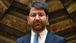 Merkez'den Emrah Şener Adımı