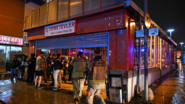 Metro İstasyonundaki Duman Paniğe Neden Oldu