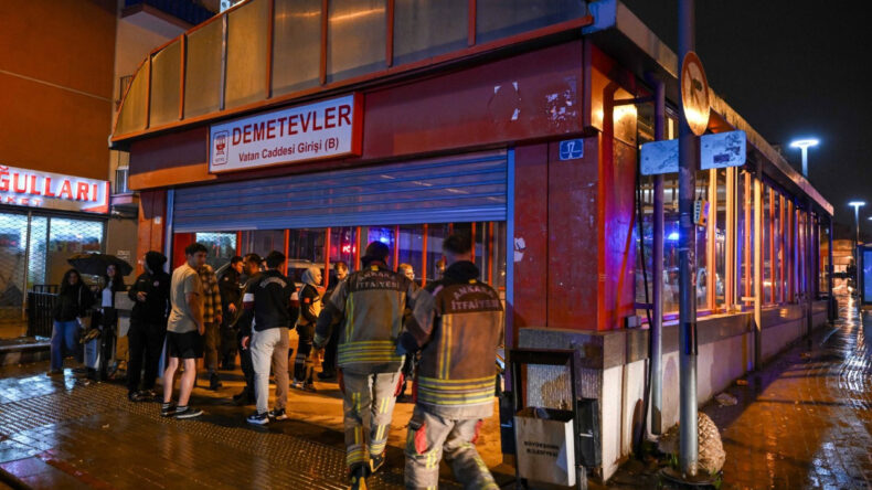 Metro İstasyonundaki Duman Paniğe Neden Oldu