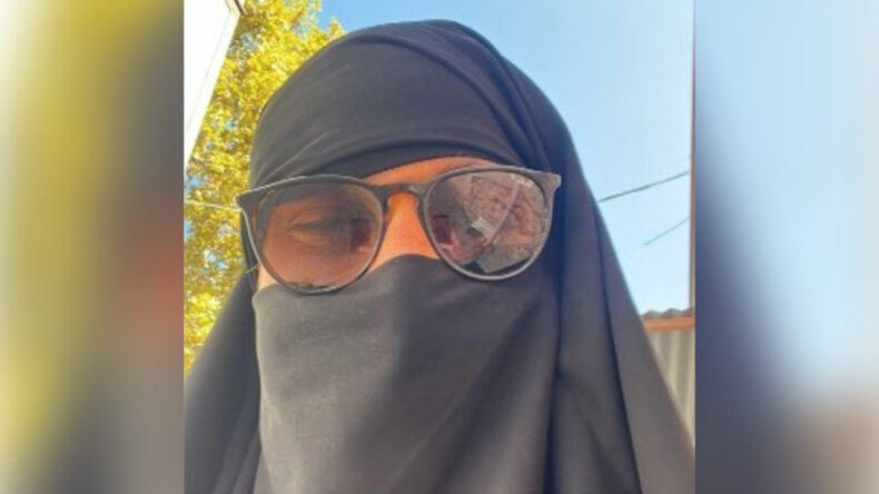 Metroda Çarşafla Dolaşan Erkek Gözaltına Alındı