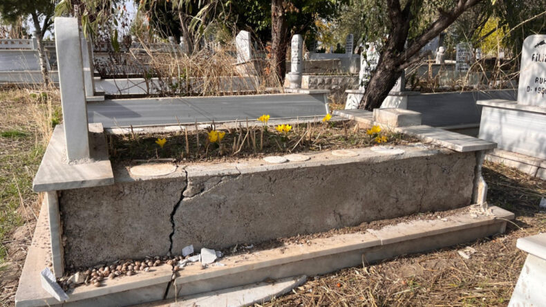 Mezarlıktan Mermer &Ccedil;alan Ş&uuml;pheli Yakalandı