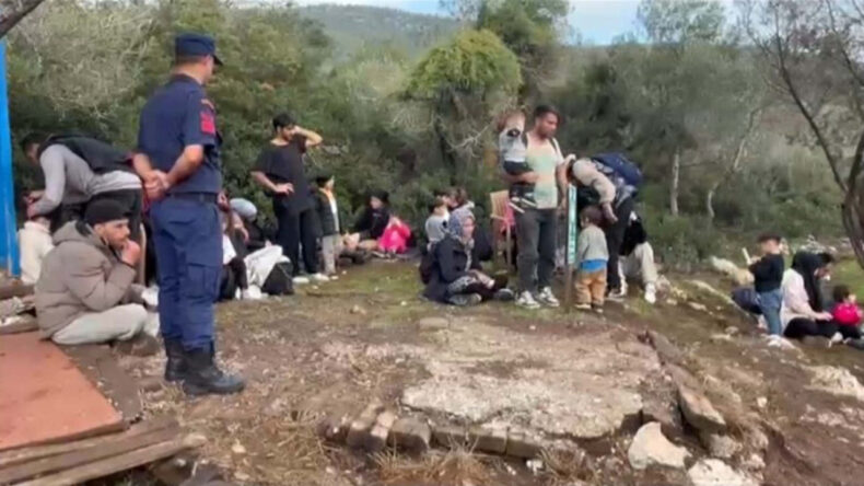 Muğla'da 74 Göçmen Yakalandı