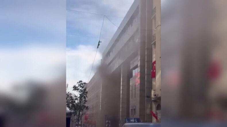 Nişantaşı'ndaki İş Merkezinde Yangın Meydana Geldi