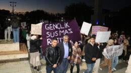 Öğrencilerin Rojin için başlattıkları eyleme baba Kabaiş de destek verdi