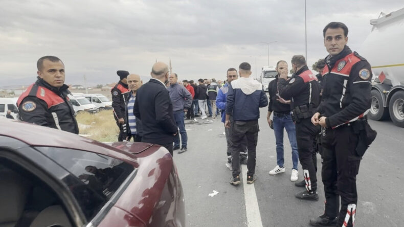 Polis Konvoyuna Saldıran Şahıslar Tutuklandı