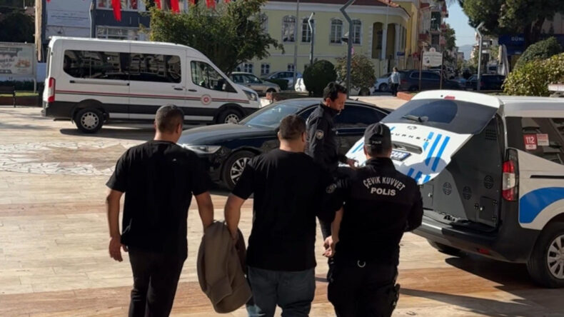 Polis Merkezinde Olay: 1 Polis Yaralandı, 2 Kişi Tutuklandı