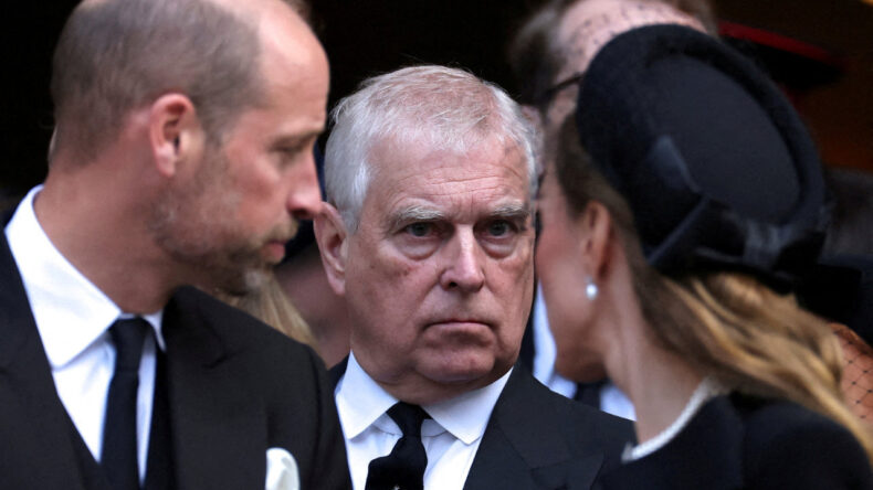 Prens Andrew Unvanlarını Bıraktı: 'Sarayda Büyük Kavga Yükseldi' İddiası