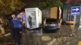 Sara Nöbeti Direksiyon Başında Sürücüyü Zor Durumda Bıraktı: ATM’ye Çarpma Olayı