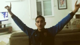 Sokakta Bı&ccedil;aklandı, Cesedi Sarp Kayalıklarda Bulundu