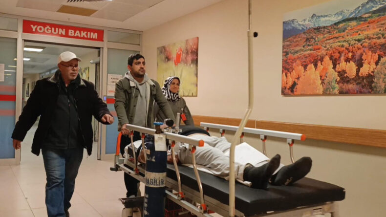 Topladığı Mantarı Yiyince Zehirlendi