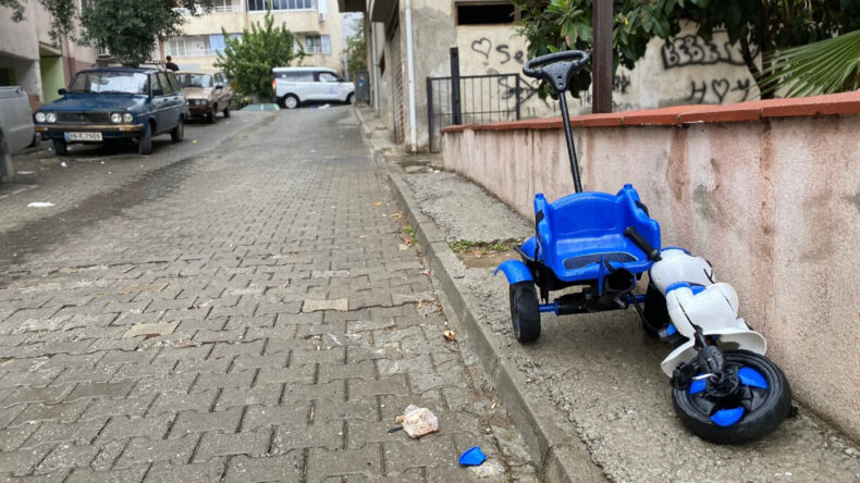 Torununu Korumak İçin Hayatını Feda Etti