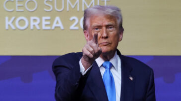 Trump, Başbakanı Taklit Etti: 'Hayır, Savaşacağız'