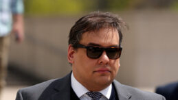 Trump, Eski Kongre Üyesini Hapisten Kurtarıyor