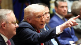 Trump, İki İsim İçin Yargılama Talep Ediyor