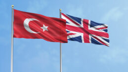 Türkiye ve İngiltere Arasında Yeni Ticaret Anlaşması Geliyor