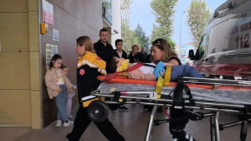&Uuml;&ccedil;&uuml;nc&uuml; Kattan D&uuml;şen &Ccedil;ocuk Ağır Yaralandı