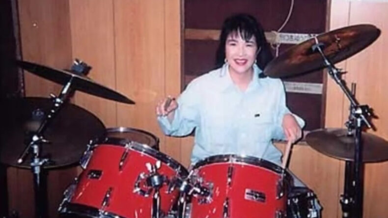 Ülkenin İlk Kadın Başbakanı, Heavy Metal Meraklısı ve Motorcu Çıktı